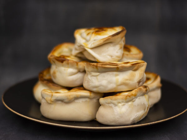 Empanada de jamón y queso