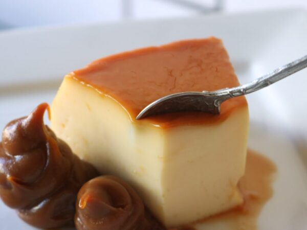 flan con dulce de leche